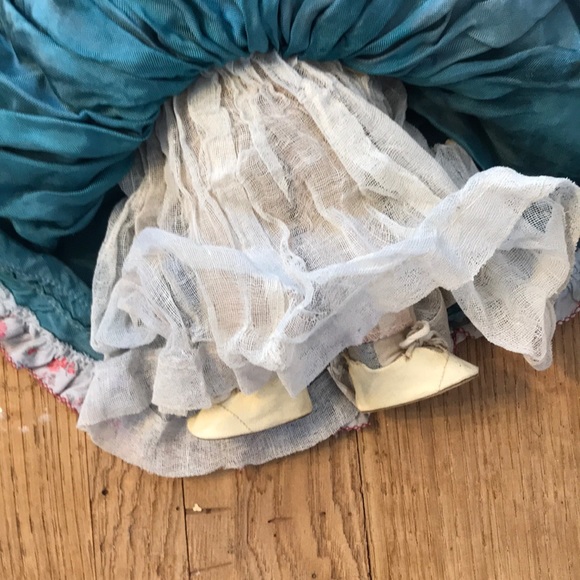 Vintage handmade gypsy doll - Picture 5 of 8